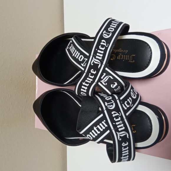 Juicy Couture Catalina Black Pointed Toe Flat Sandal Size 8.5 - Picture 7 of 8